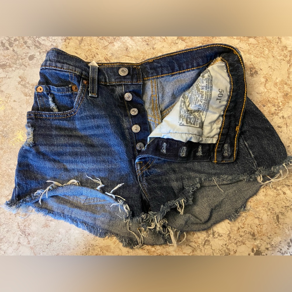 Levi Jean 501 Shorts. Size 24. Dark Wash.